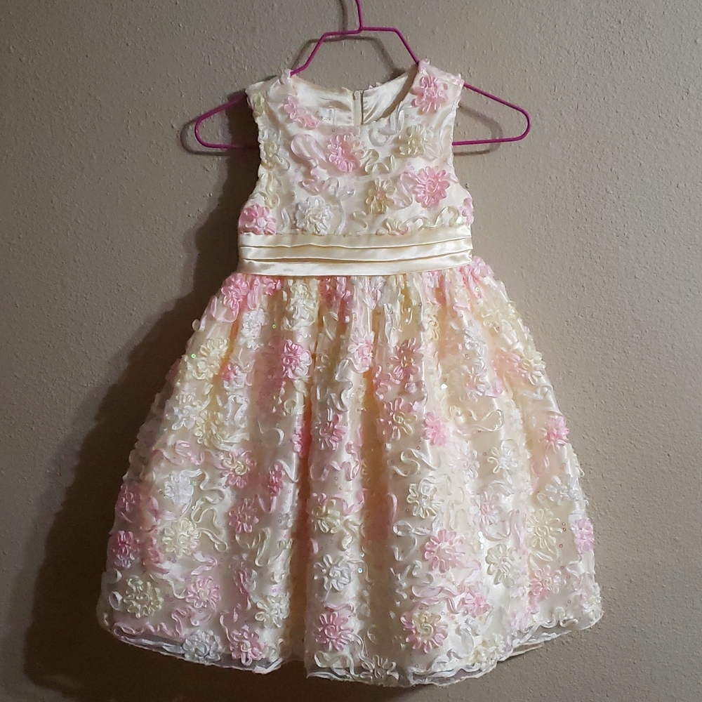 Girls Sequin Dress size 6 girls